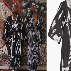 Diarrablu kimono wrap dress